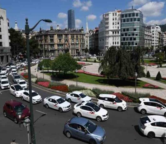 Euskadi regula los VTC con 1 hora de antelación Euskadi regula los VTC con 1 hora de antelación