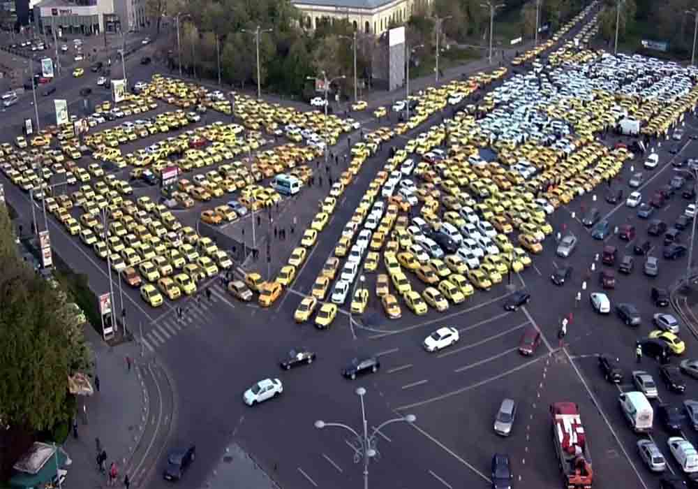 Los Taxistas de Rumanía paralizan la capital