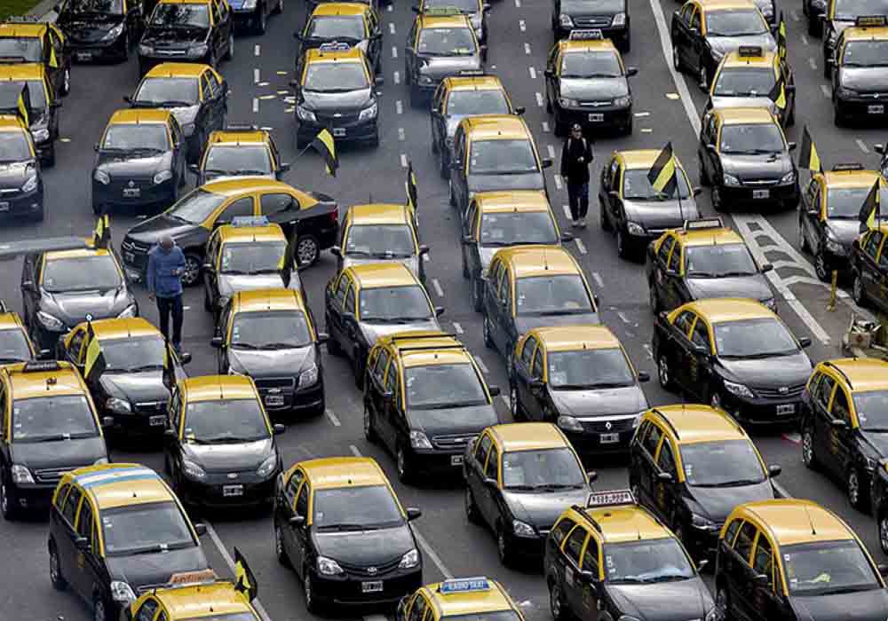 Los taxistas de Buenos Aires contra Cabify y Uber