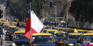 Los taxistas de Concepción protestan contra Cabify y Uber Los taxistas de Concepción protestan contra Cabify y Uber