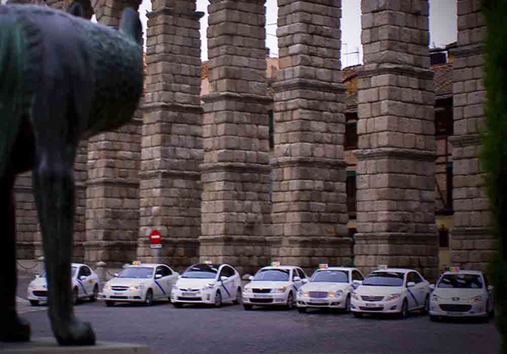 Los taxistas de Segovia recogerán clientes en los pueblos