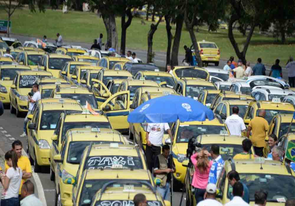 Protesta de los taxistas brasileños contra Uber