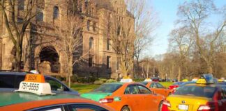 Uber y Lift aumentan el tráfico en Toronto Uber y Lift aumentan el tráfico en Toronto
