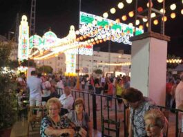 El taxi de Cádiz se une a «Tiempo violeta» por una feria segura El taxi de Cádiz se une a Tiempo violeta por una feria segura