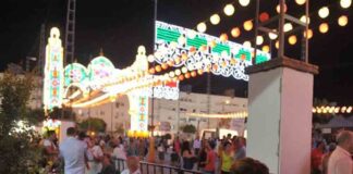 El taxi de Cádiz se une a «Tiempo violeta» por una feria segura El taxi de Cádiz se une a Tiempo violeta por una feria segura