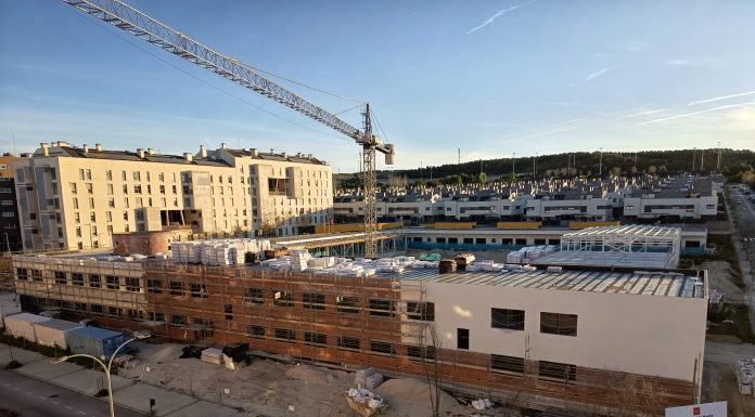 FIRMA – Cientos de familias de Rivas solicitan la finalización de las obras del colegio Mercedes Vera